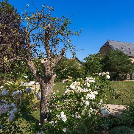 Johanniterhotel Nieder Weisel Buitenkant foto