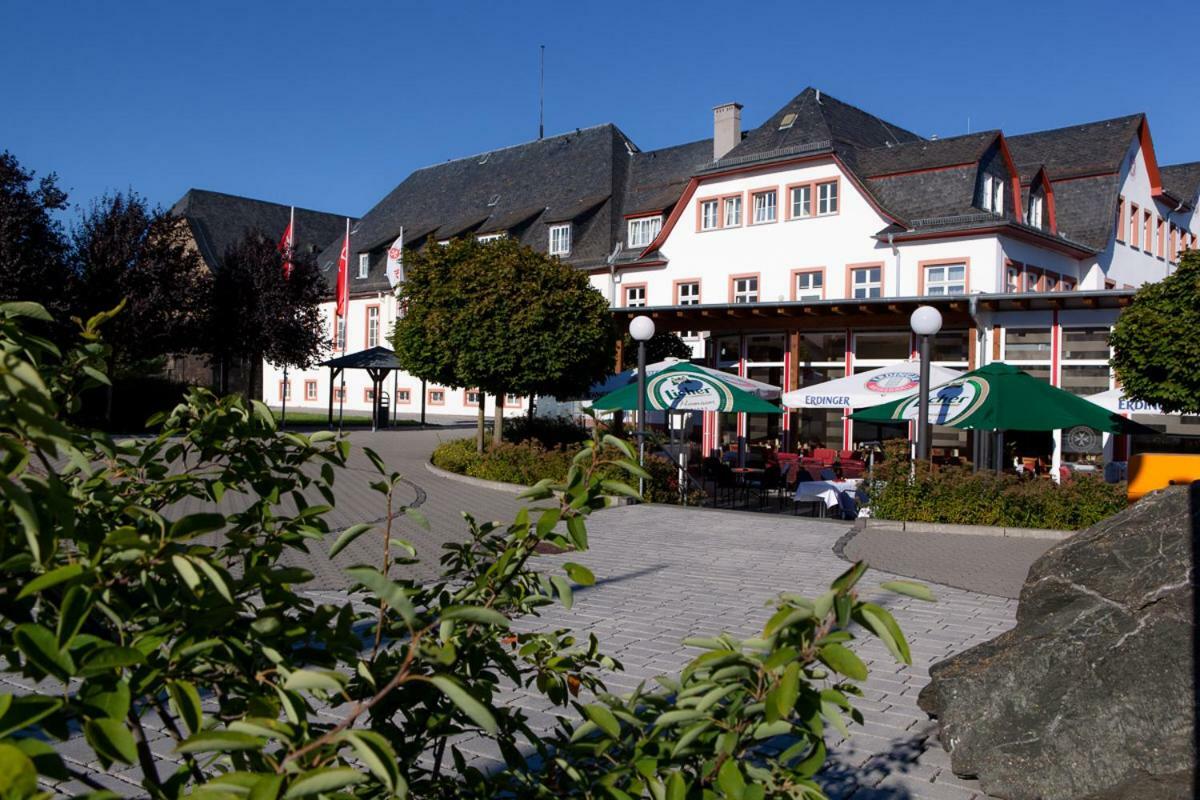 Johanniterhotel Nieder Weisel Buitenkant foto